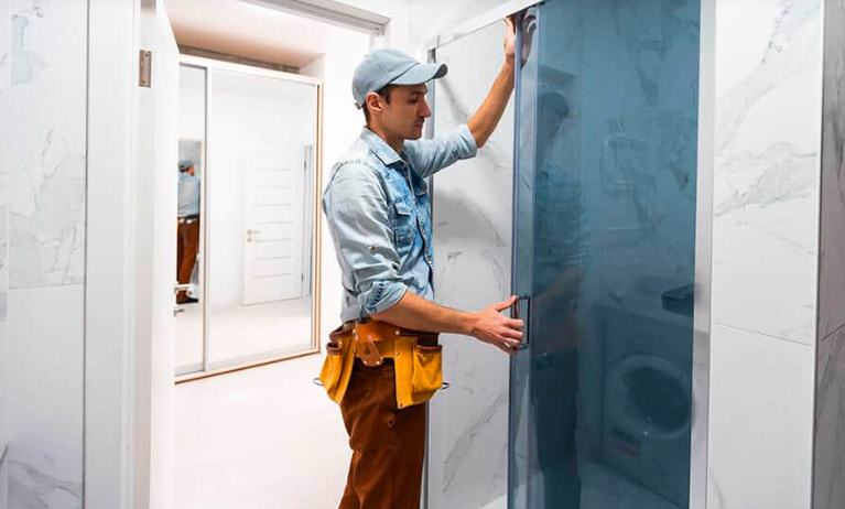 Signs Your Shower Door Needs Repair